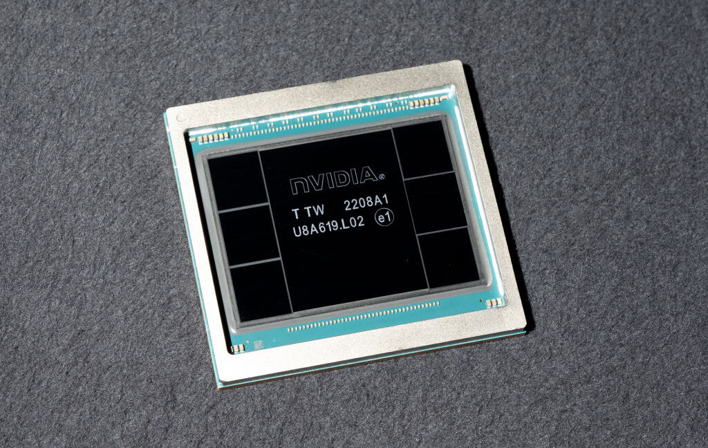 EE.UU. arresta a CEO de tecnología acusado de contrabandear chips de Nvidia por valor de $300 millones a China